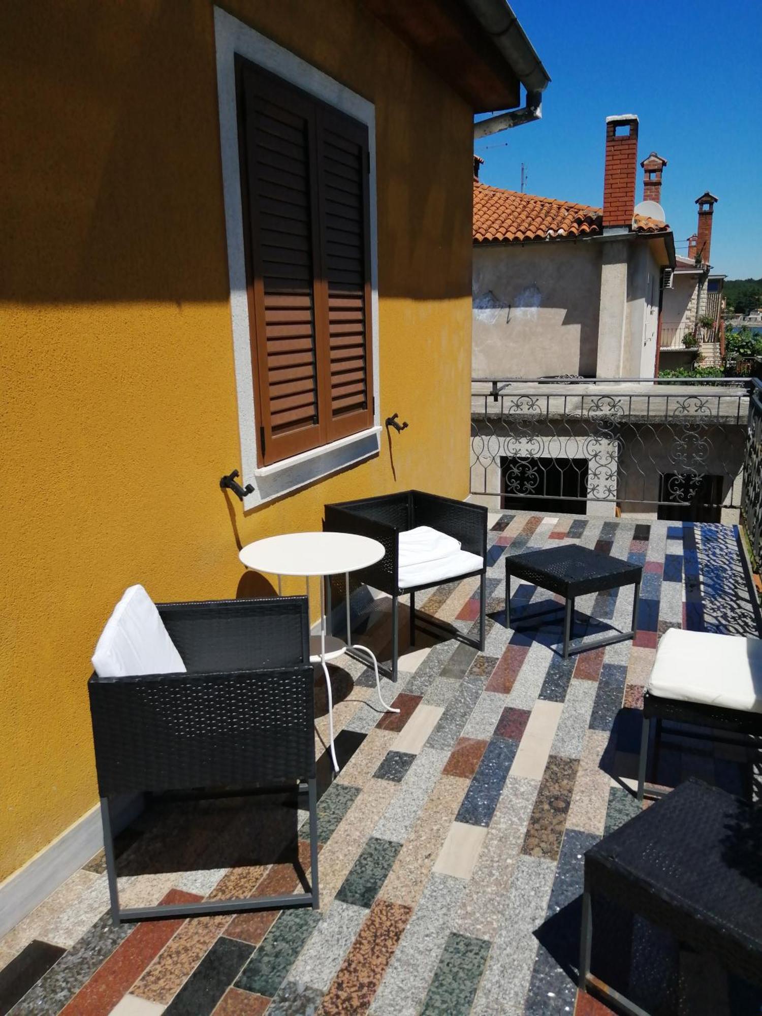 App Palcic K Apartment Novigrad  ภายนอก รูปภาพ
