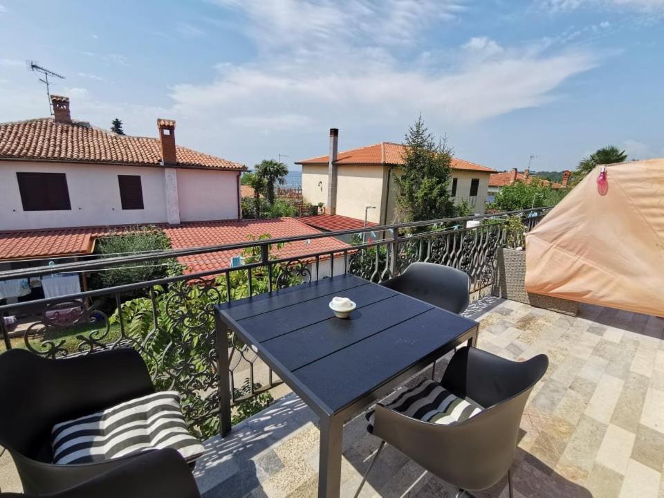 App Palcic K Apartment Novigrad  ภายนอก รูปภาพ