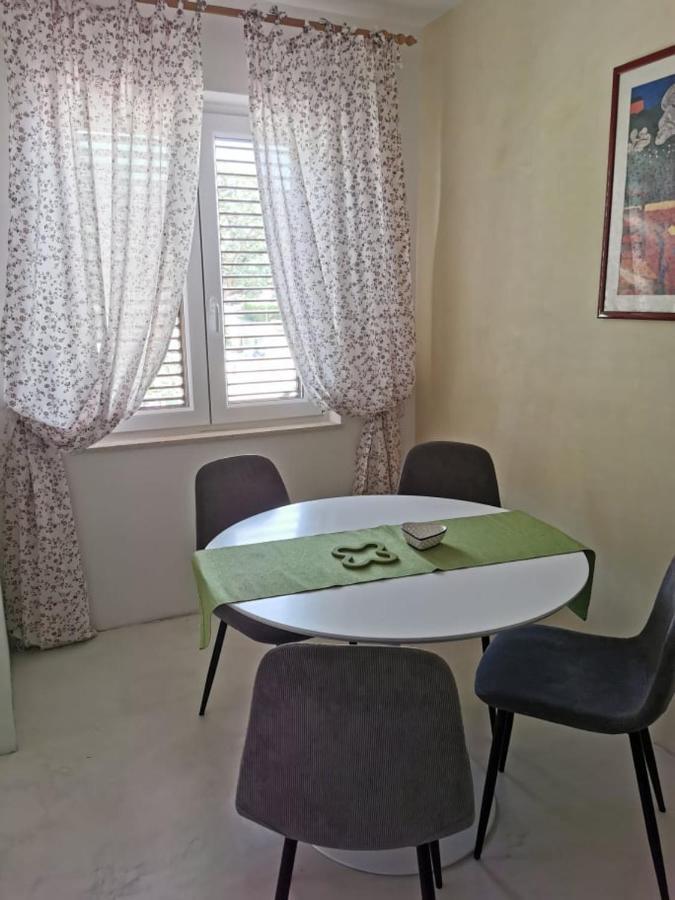 App Palcic K Apartment Novigrad  ภายนอก รูปภาพ