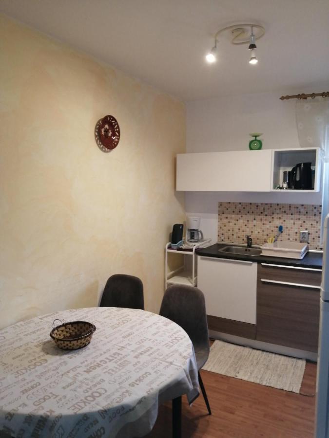 App Palcic K Apartment Novigrad  ภายนอก รูปภาพ
