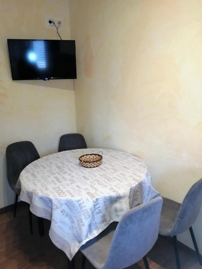 App Palcic K Apartment Novigrad  ภายนอก รูปภาพ