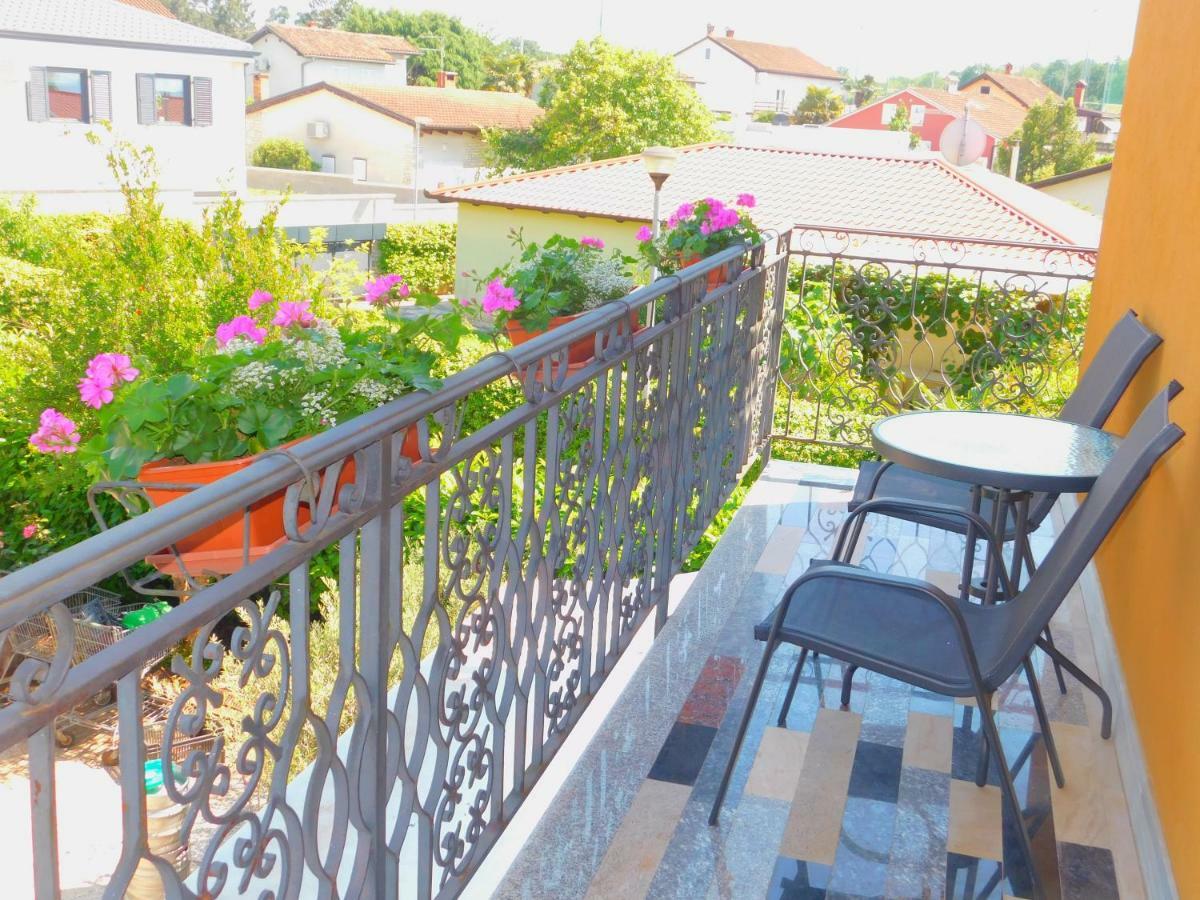App Palcic K Apartment Novigrad  ภายนอก รูปภาพ